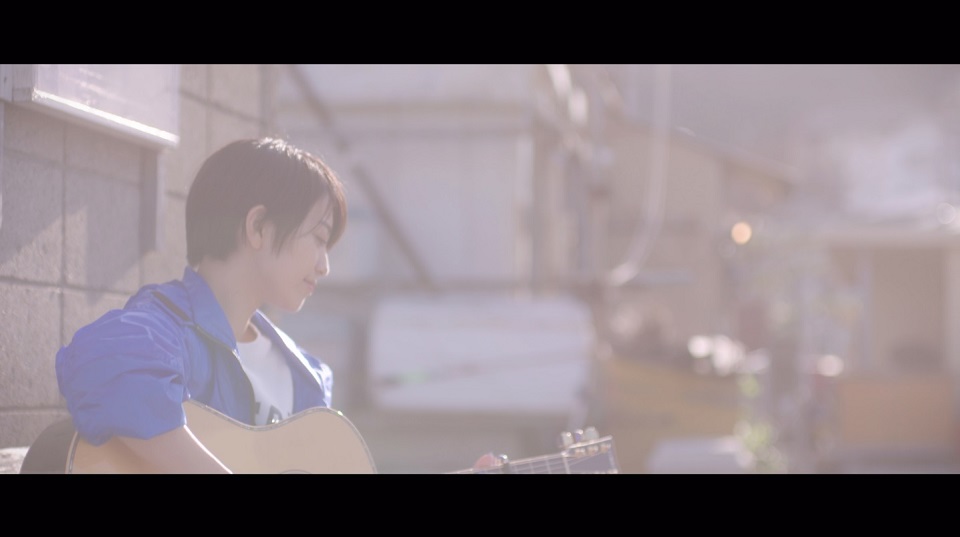 miwa、出身地・葉山の海岸で撮影された新曲「タイトル」MV