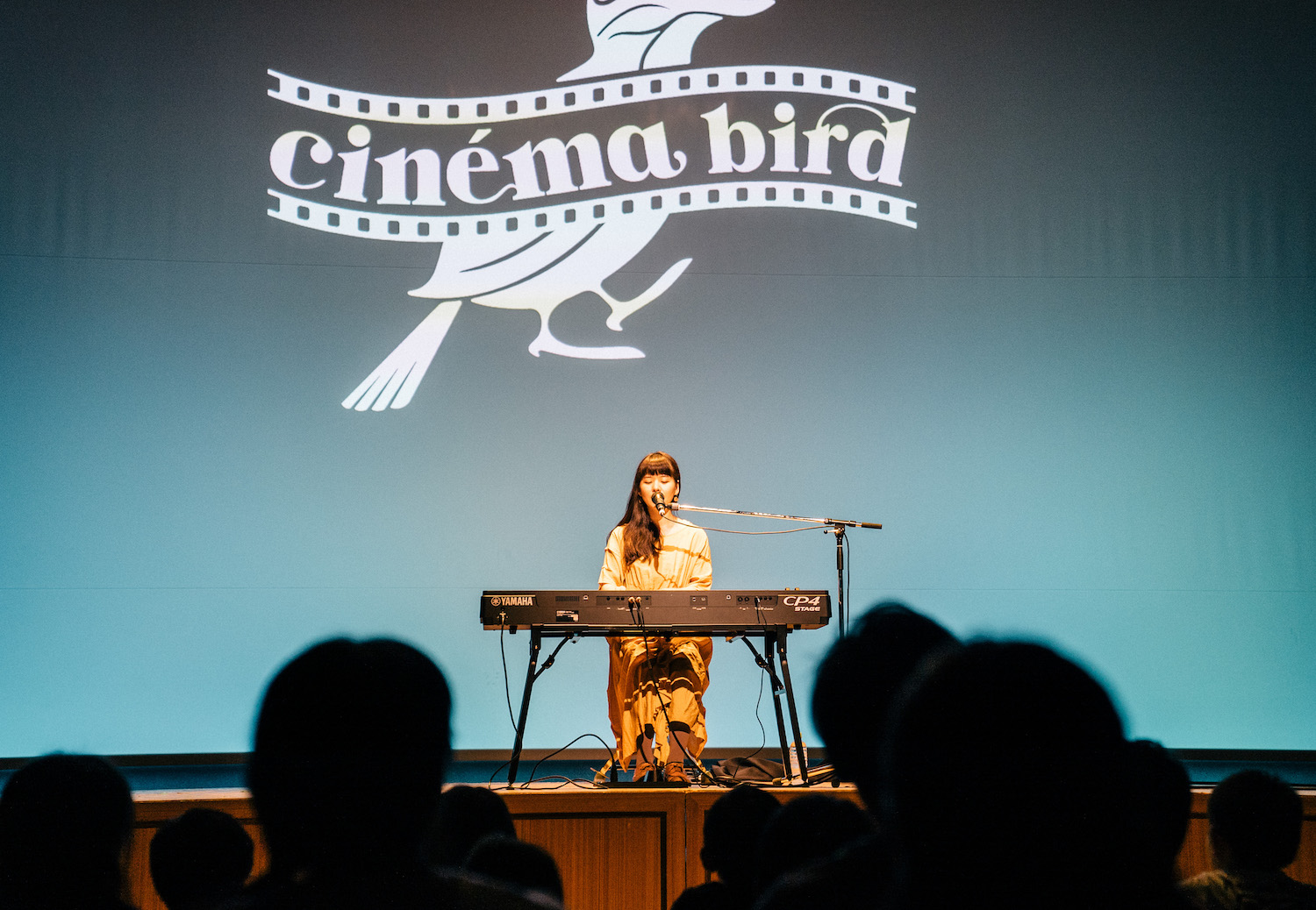 齊藤工発案の移動映画館「cinéma bird」