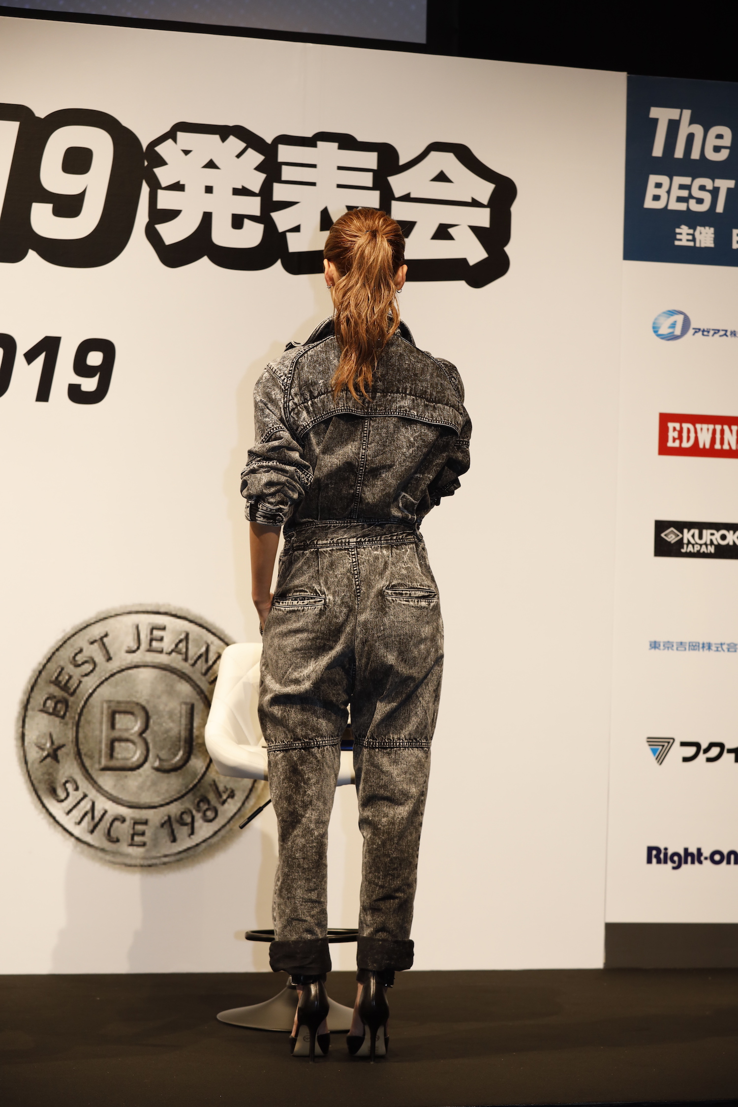 E-girls・ 楓／2019年10月15日、「第36回ベストジーニスト2019 発表会」にて©日本ジーンズ協議会