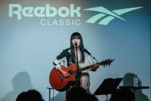 あいみょん × Reebok CLASSICコラボ楽曲「GOOD NIGHT BABY」発表記念サプライズライブ