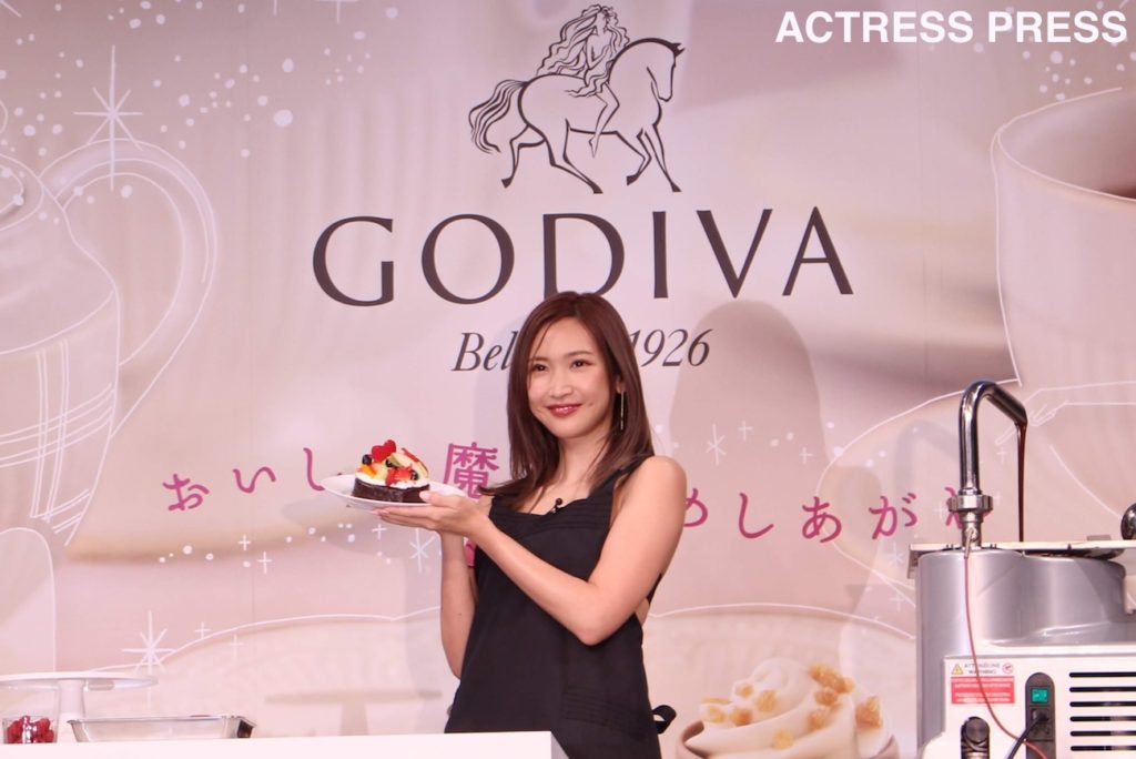 紗栄子 Godiva バレンタイン コレクション 19 発表会に登場 チョコ作りに挑戦 Actress Press