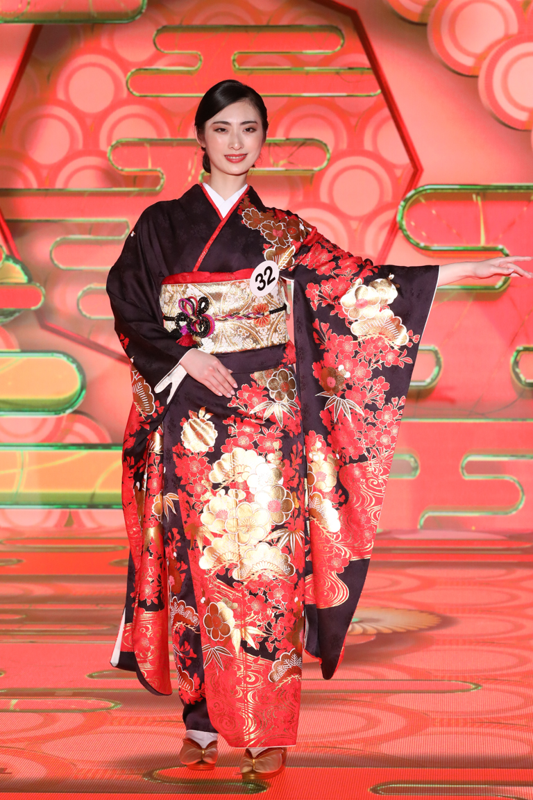 松尾 綺子 （まつお きこ） 着物 ミス・インターナショナル日本代表