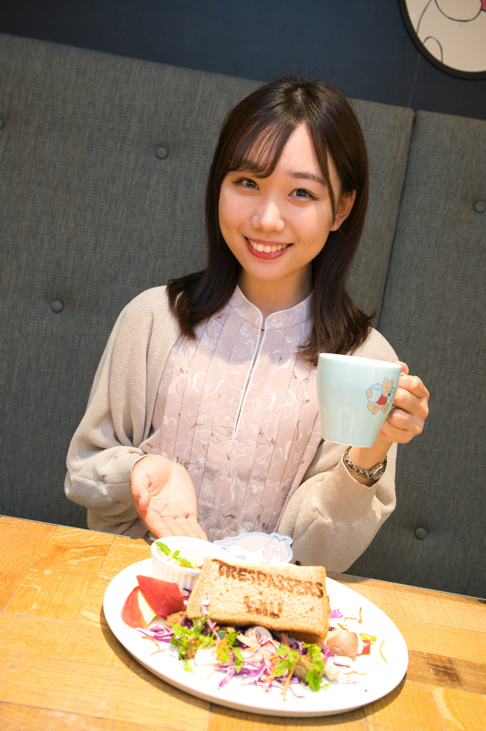 跡邊彩貴（桐朋学園大学）（ACTRESS PRESS REPORTER） in くまのプーさんカフェ.2022年4月