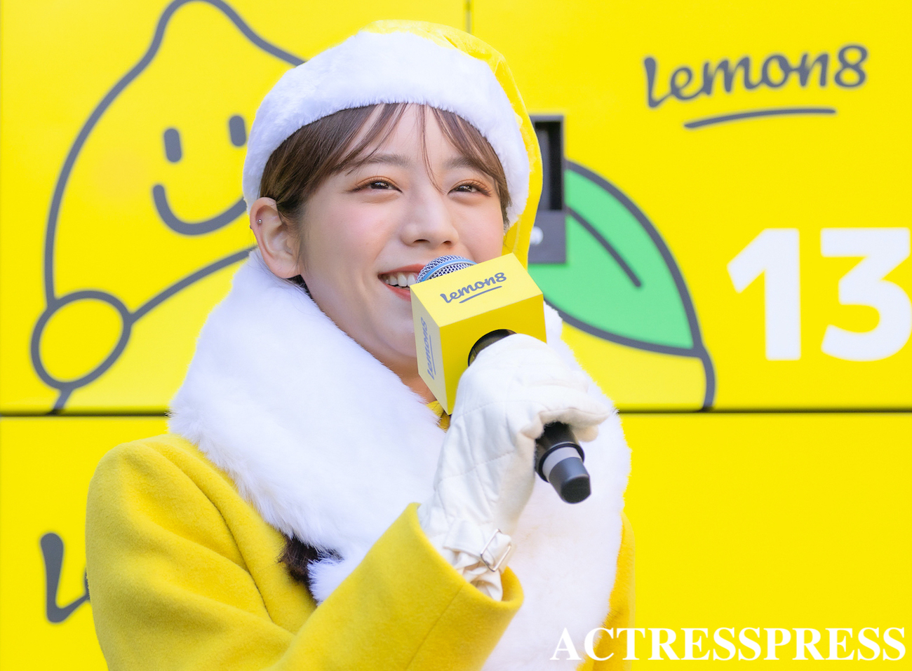 貴島明日香、黄色いサンタ姿で登場！​​今年は恋の味方ができた！そして