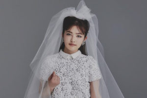 井上咲楽、初のウエディングドレスでかわいらしい花嫁に大変身