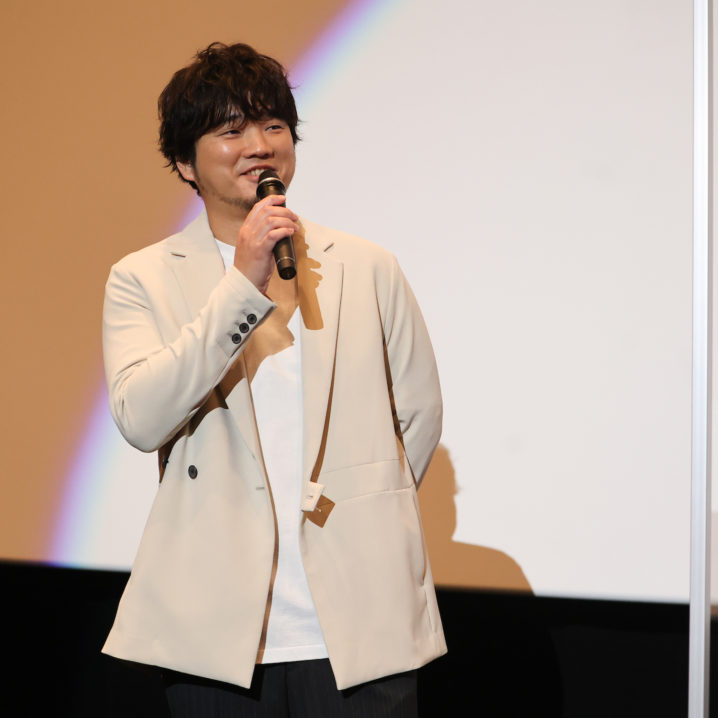 【動画有】秦基博、映画『イカロス 片羽の街』舞台挨拶付きプレミアム先行上映会に小川未祐、菊地姫奈ら登壇！羽があったらピーターパンに！？理想のフライヤーを実演！【Reporter：跡邊彩貴、稲葉