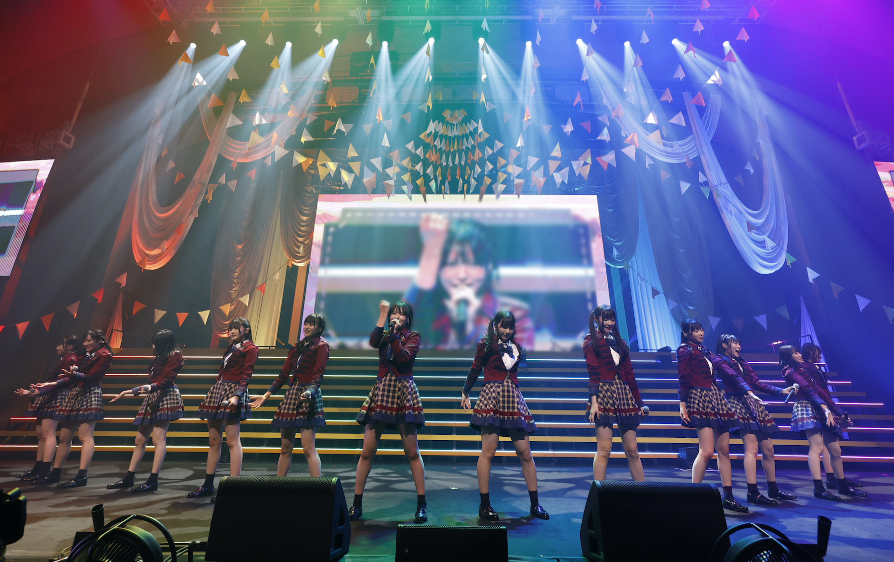 指原莉乃プロデュースによるアイドルグループ「≒JOY」1stコンサート in パシフィコ横浜 国立大ホール