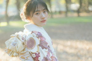 乃木坂46の川崎桜（かわさき さくら​​）振り袖、着物