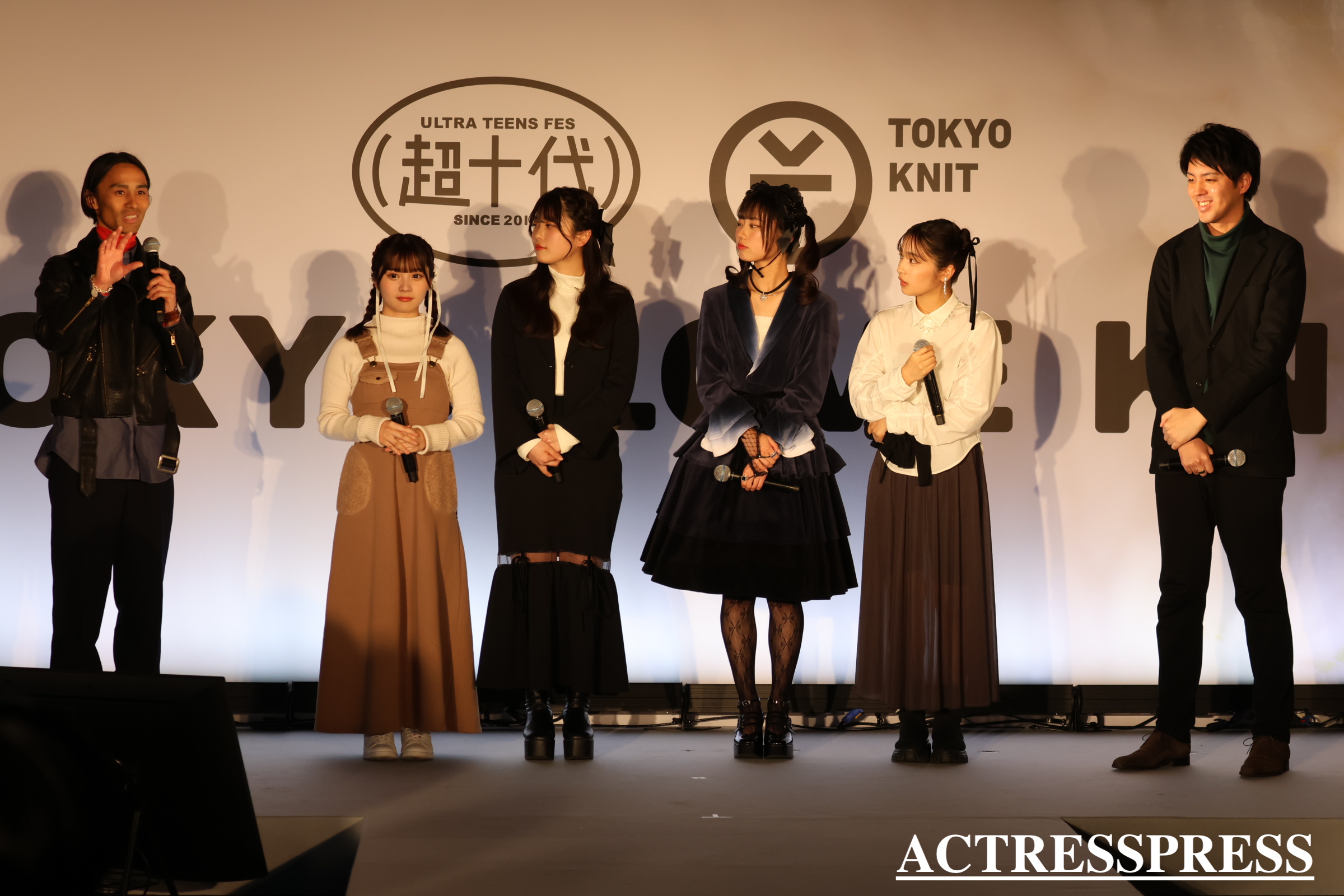 『TOKYO KNIT』×『超十代』ファッションショー『TOKYO LOVE KNIT』開催。実熊瑠琉、内山優花、植村颯太、本望あやか、りゅうと、沢田京海（トメィトゥ）が出演