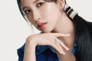 TWICE MINA、ブシュロンのジャパンアンバサダー