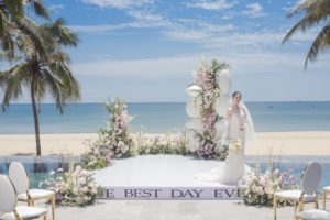 柏木由紀（かしわぎ ゆき）海外ウエディング ドレス. 元AKB48