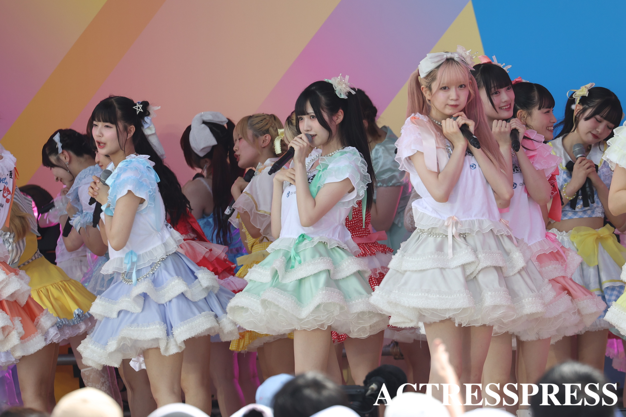 ＜TIF2025×UNIDOLステージ＞いぎなり東北産が総勢70名を超える女子大生とパフォーマンス！2025年8月.ACTRESS PRESS