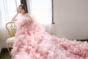 加藤史帆（かとう しほ）ウエディングドレス姿