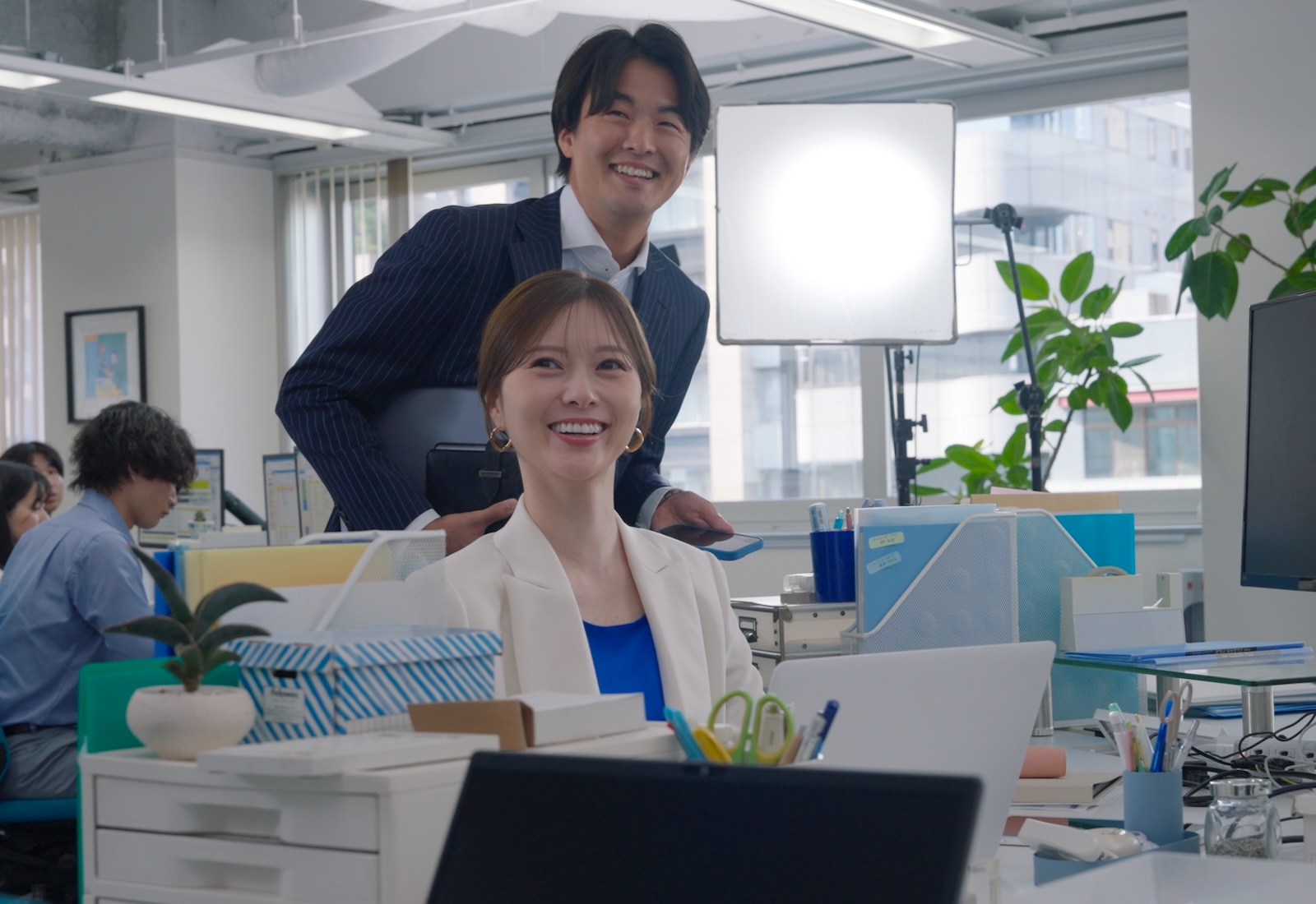 白石麻衣、爽やかな息で魅了する——FRISK 新CMで魅せた“60分の輝き”