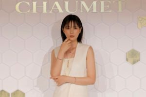 本田翼、光を纏う ― ショーメ大阪・関西万博エキシビション