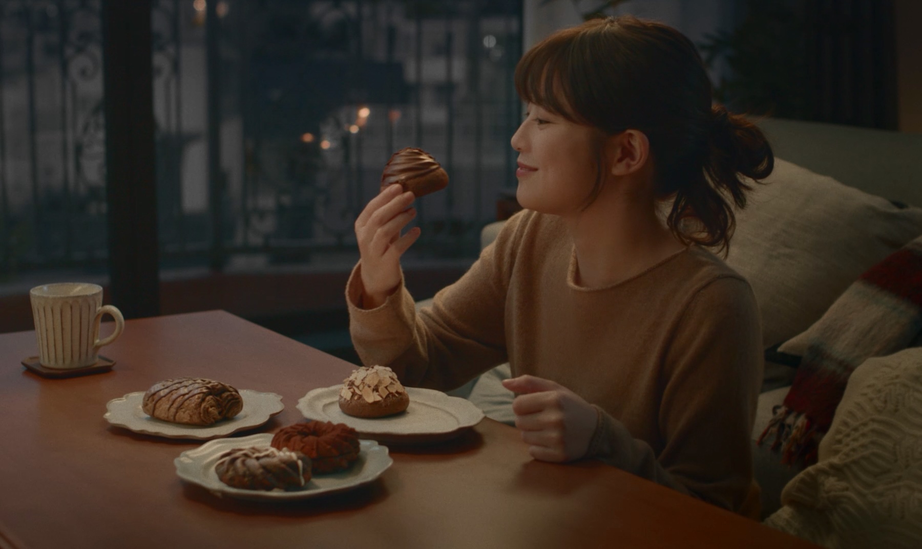 今田美桜 / ミスタードーナツ×ゴディバ