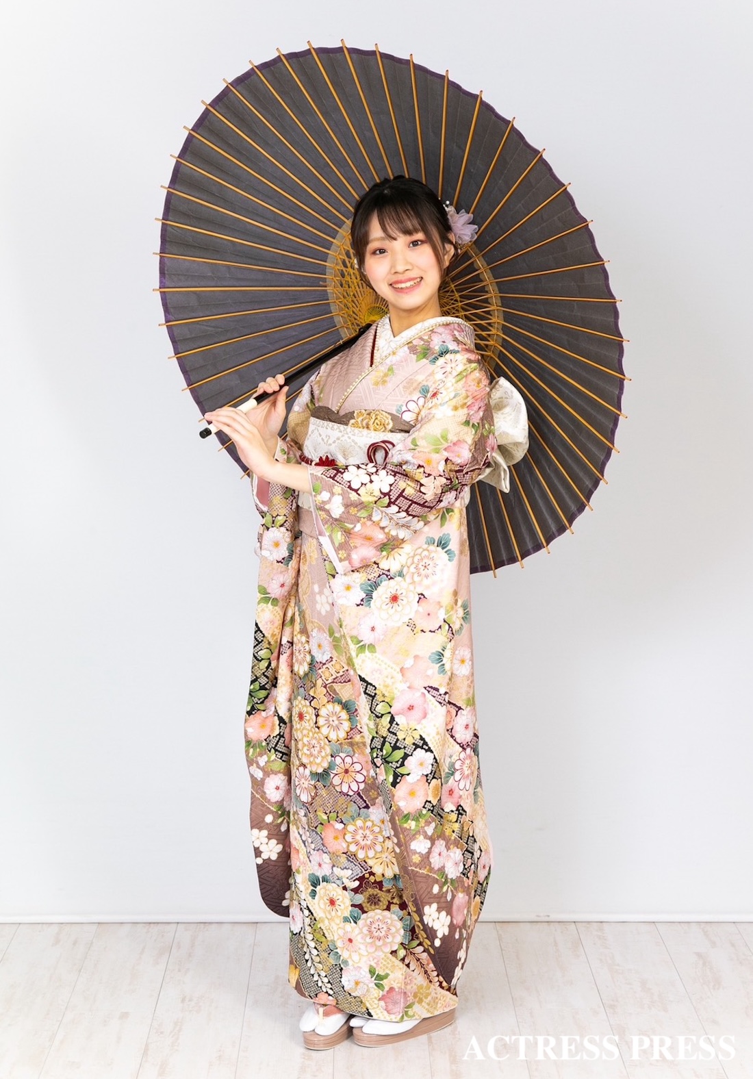 宮脇眞子（東京藝術大学）振袖