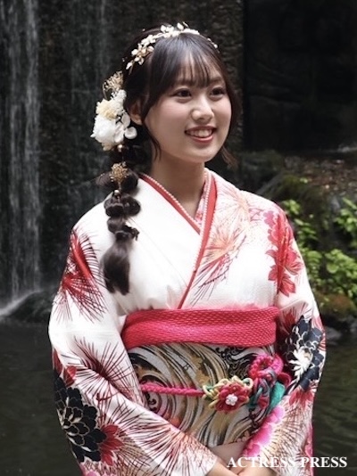 酒井里愛（早稲田大学）振袖