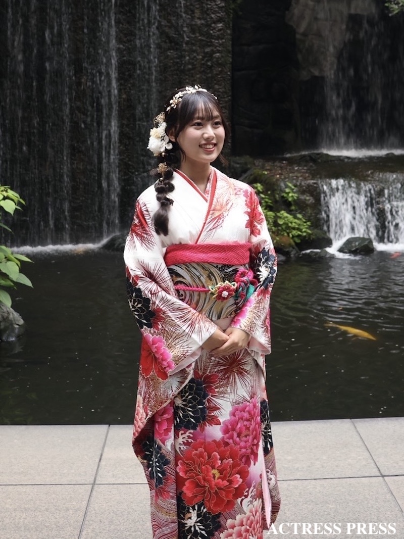 酒井里愛（早稲田大学）振袖