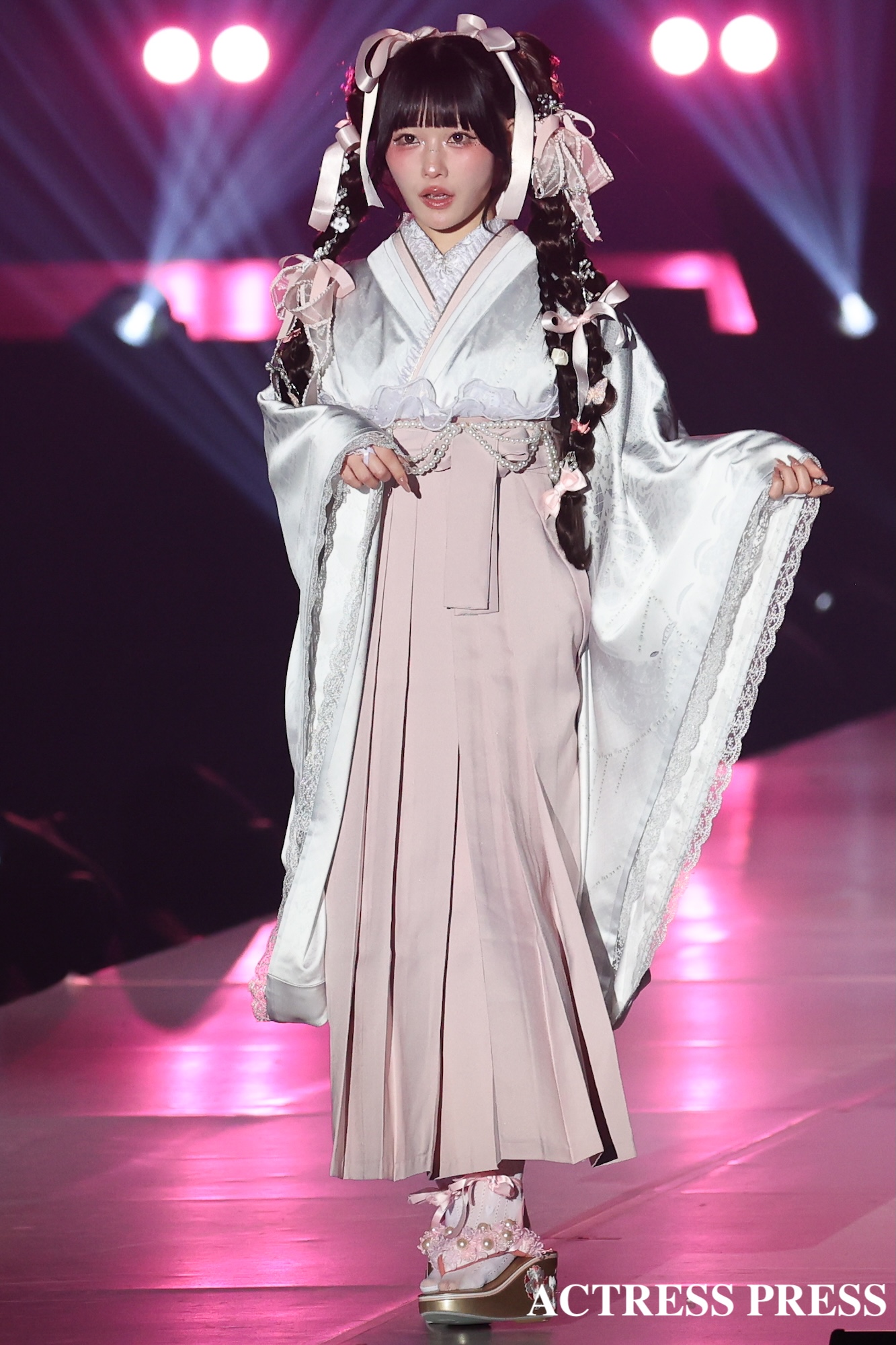 逃げ水あむ(きゅるりんってしてみて)